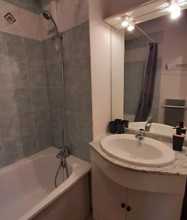 Superbe La Joue Du Loup Centre, 6 Personnes, Avec Parking Prive Apartment *