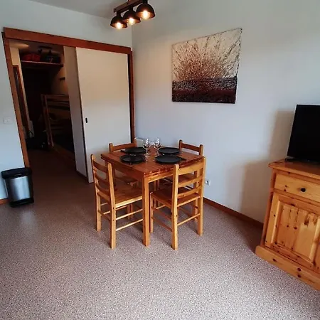 Superbe La Joue Du Loup Centre, 6 Personnes, Avec Parking Prive Apartment Le Devoluy